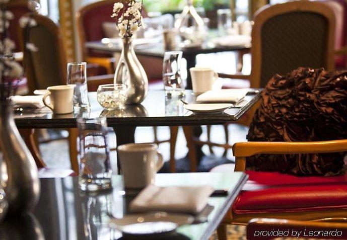 The Lindy Renaissance Charleston Hotel Restaurante foto