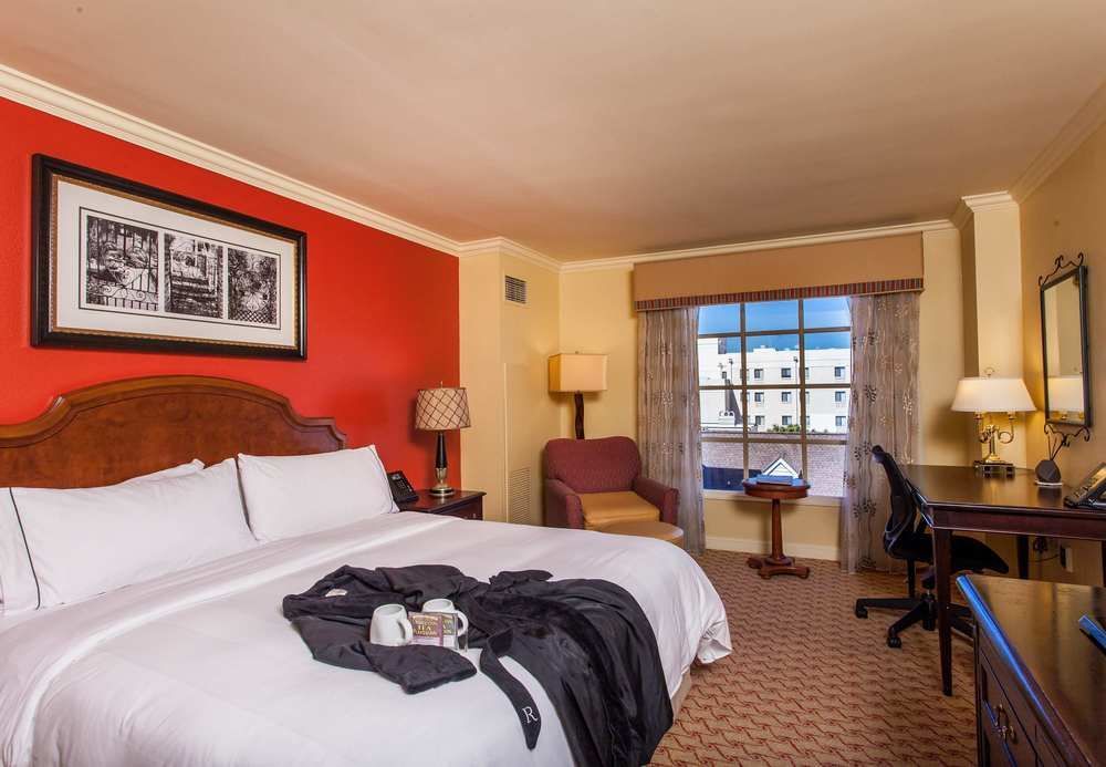 The Lindy Renaissance Charleston Hotel Exterior foto